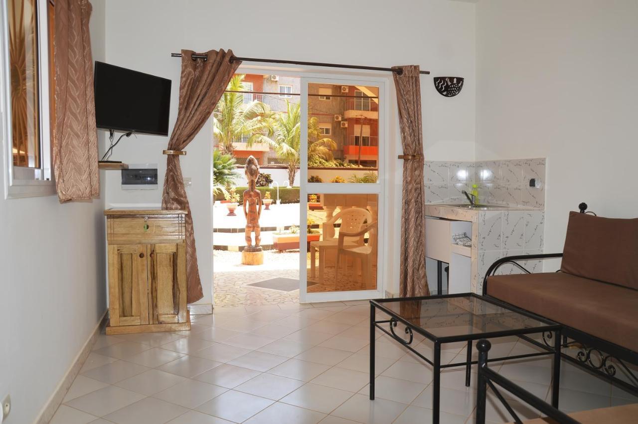 Hotel Takana Ngaparou Екстериор снимка