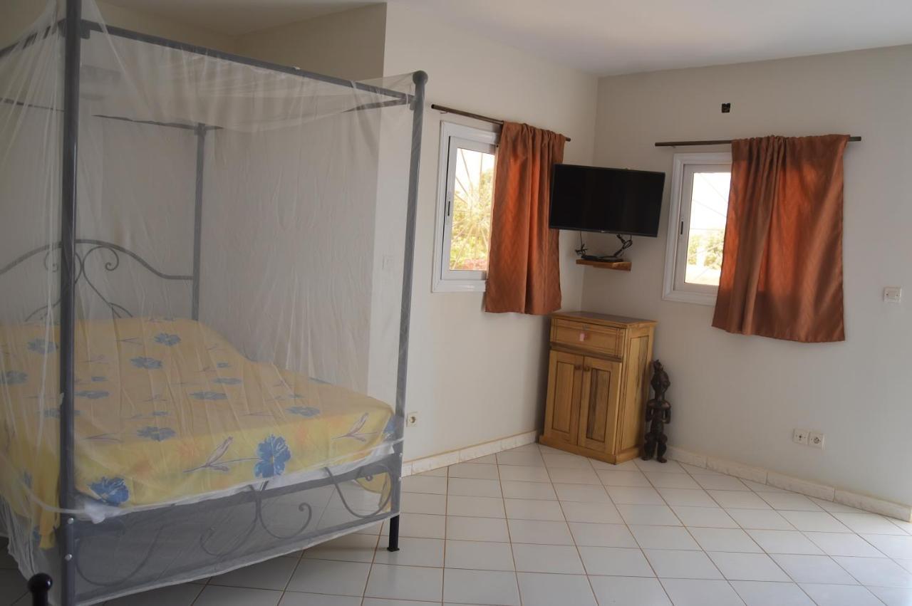 Hotel Takana Ngaparou Екстериор снимка