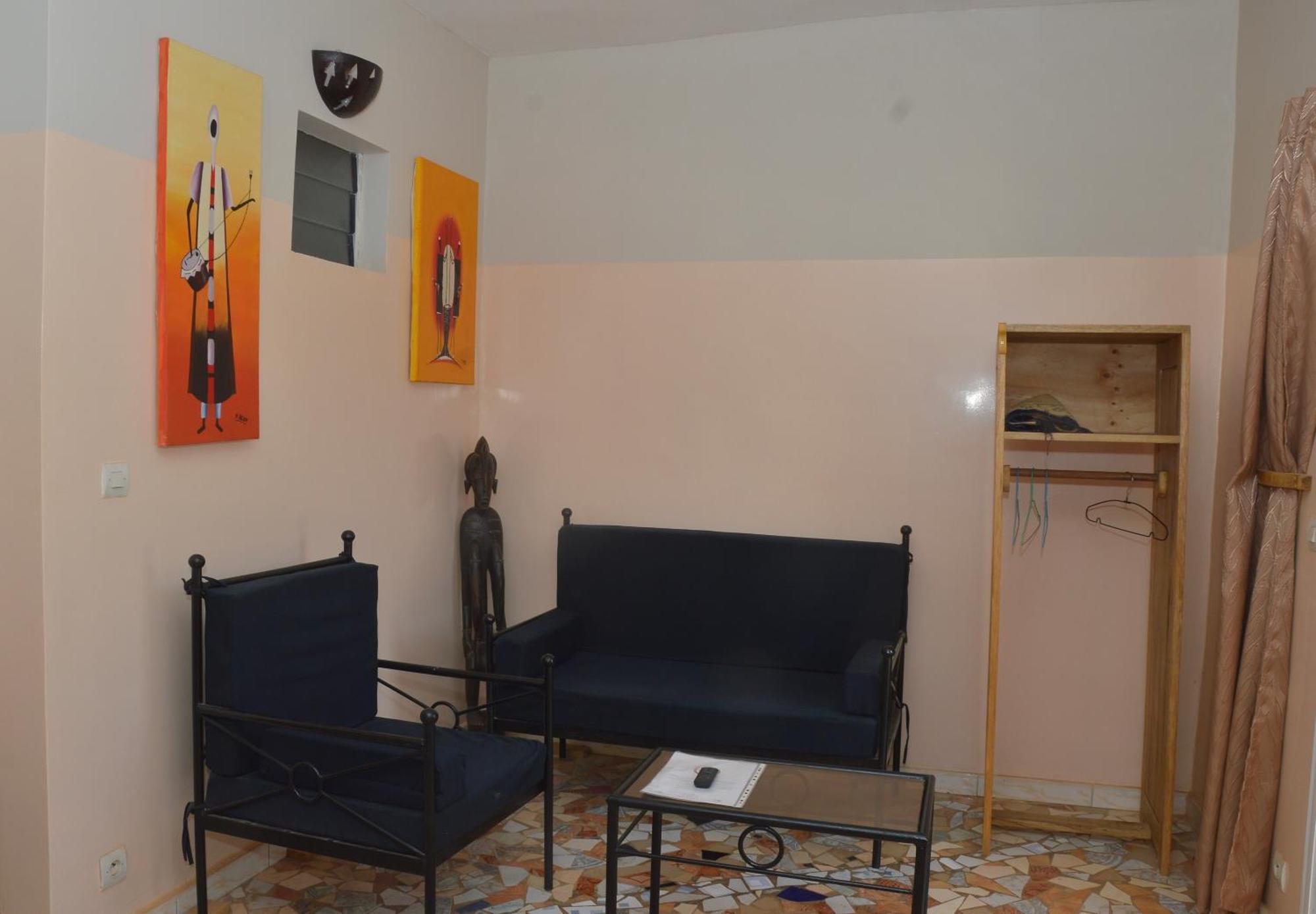 Hotel Takana Ngaparou Екстериор снимка