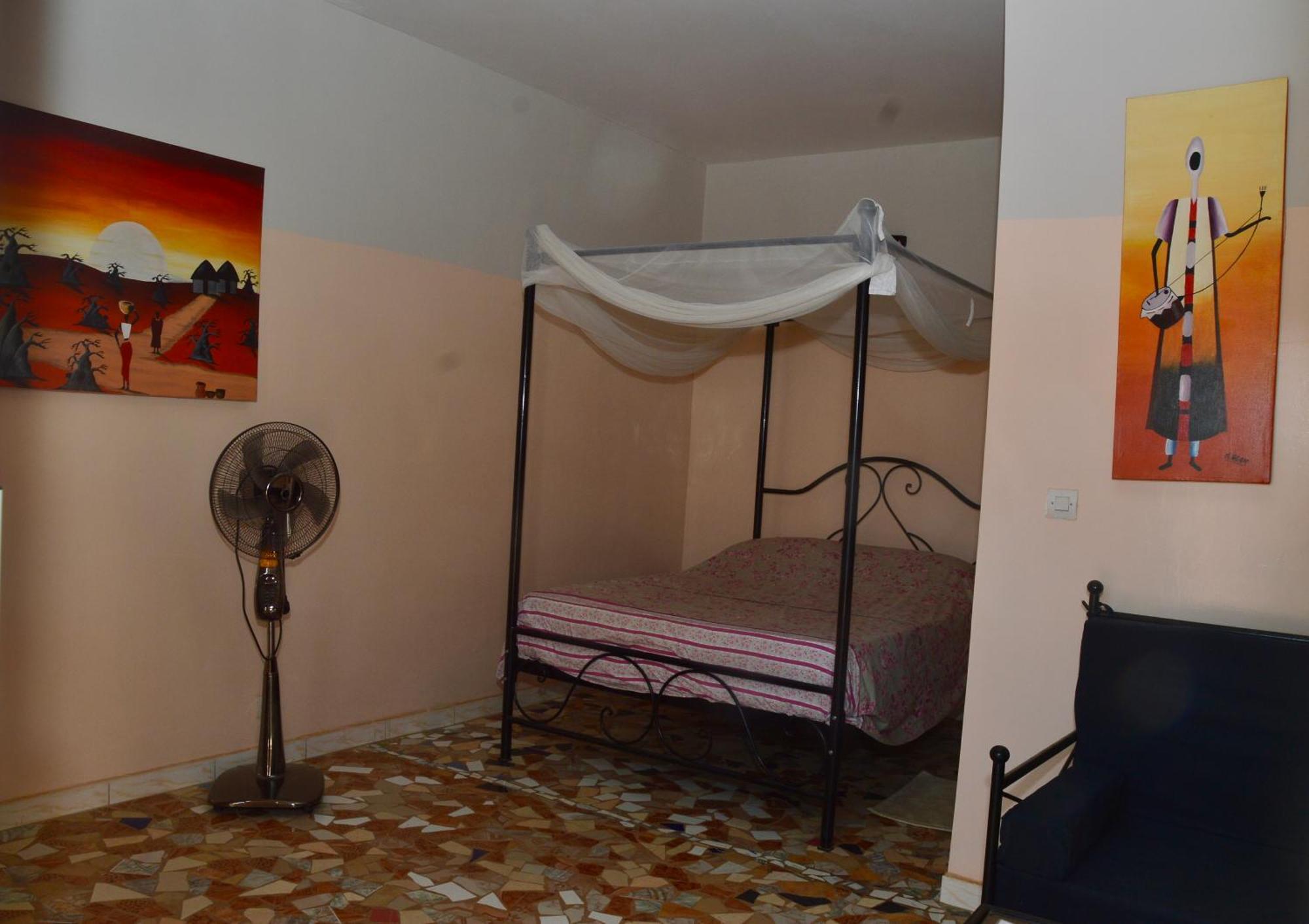 Hotel Takana Ngaparou Екстериор снимка